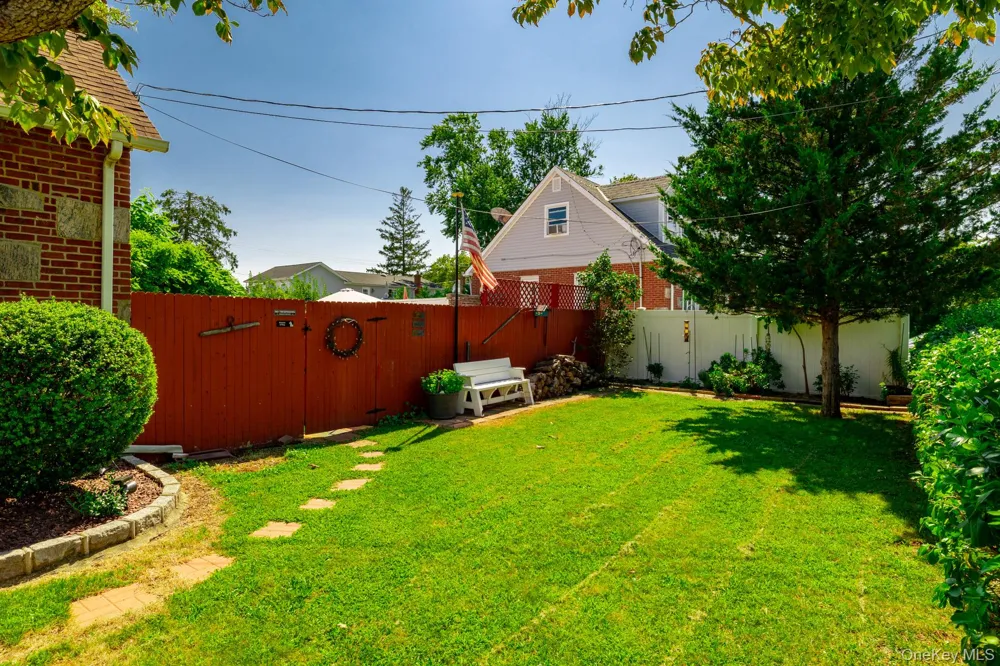 733 9th Street West Babylon, NY 11704