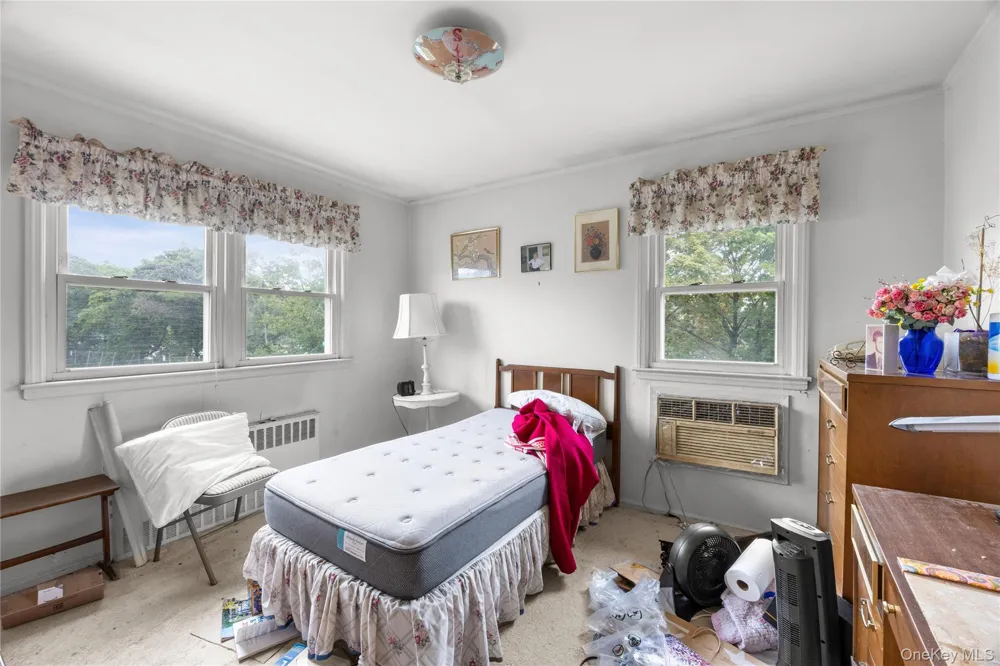 7 Barby Lane Plainview, NY 11803