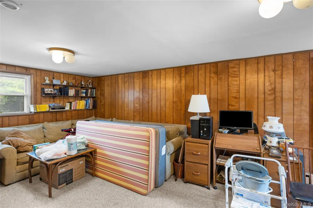 7 Barby Lane Plainview, NY 11803
