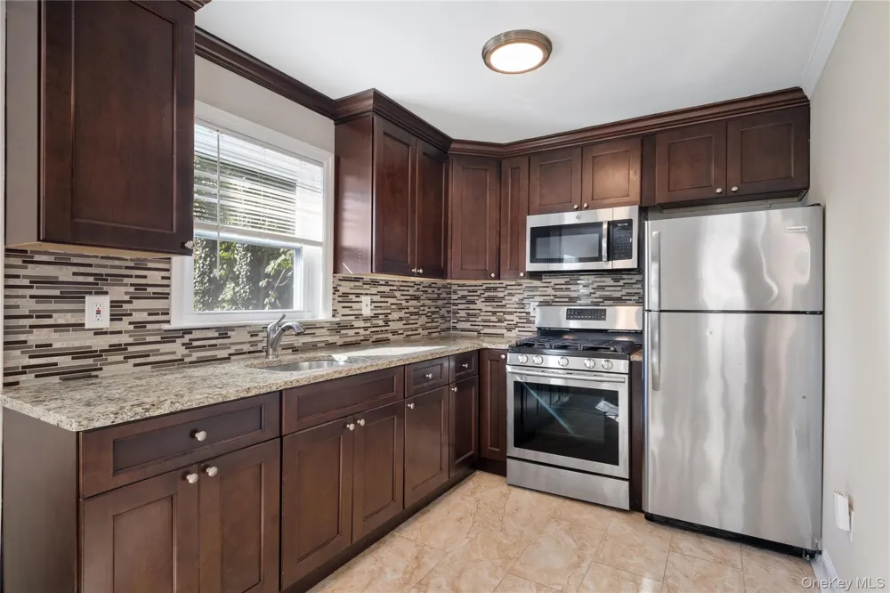 44 Robertson Avenue White Plains, NY 10606