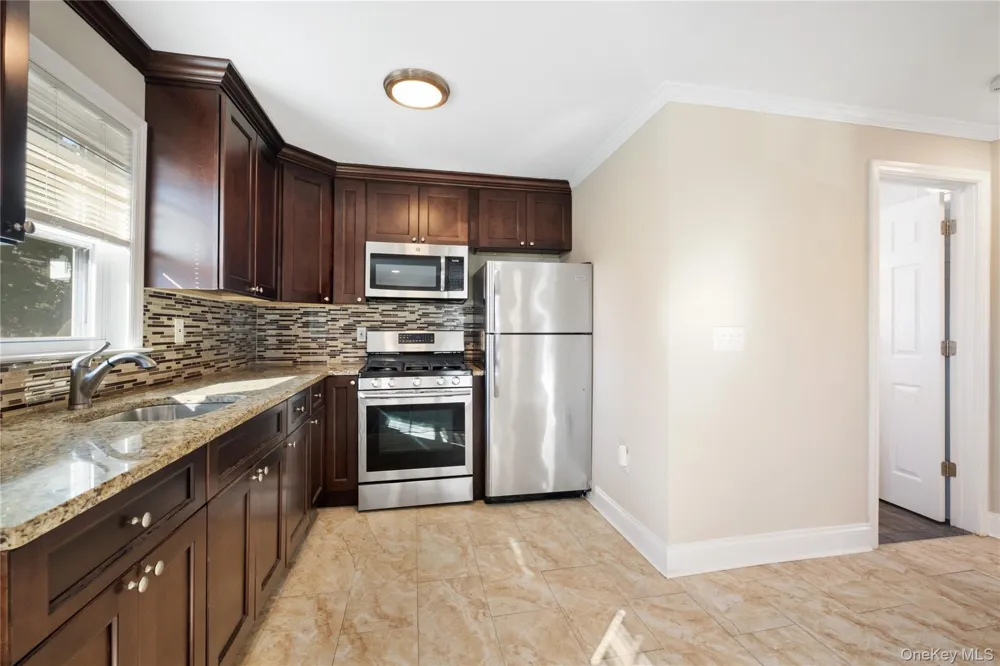 44 Robertson Avenue White Plains, NY 10606