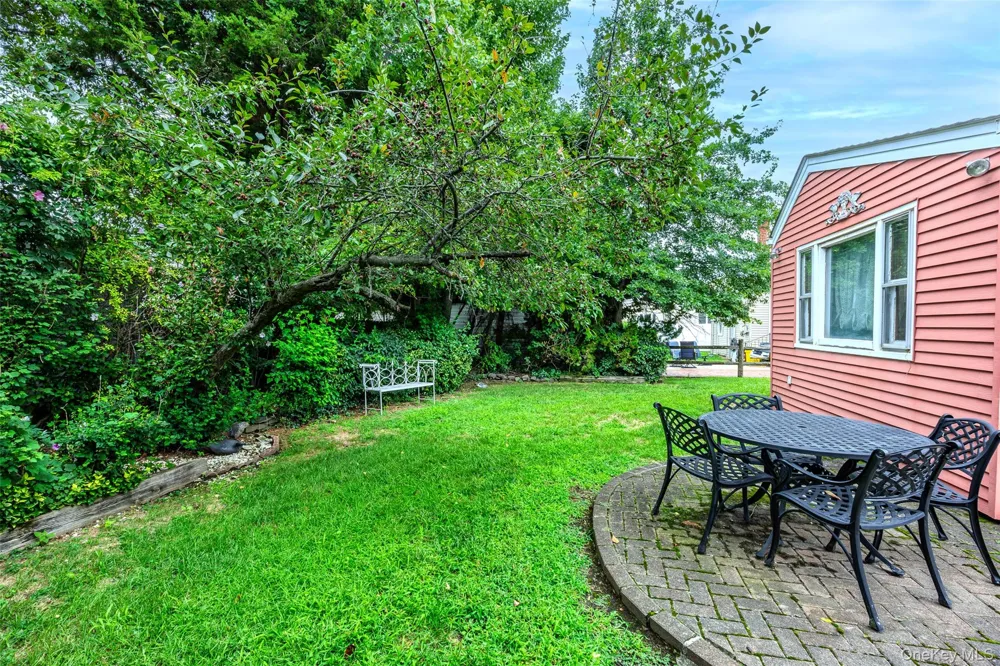 822 Peninsula Boulevard Woodmere, NY 11598