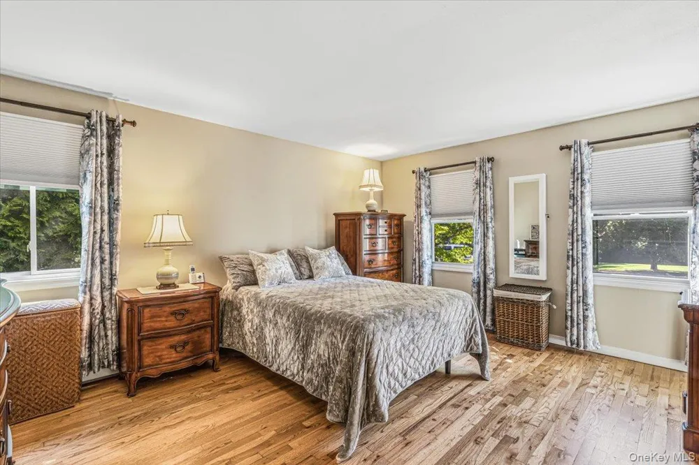31 Dehan Street Smithtown, NY 11787