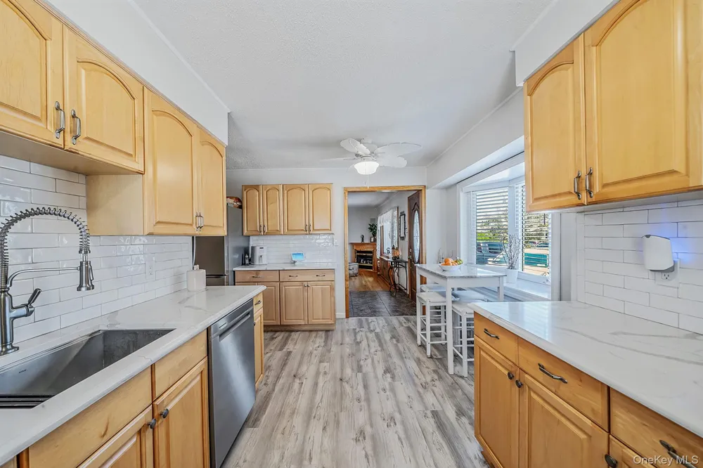 16 Salem Road Hicksville, NY 11801