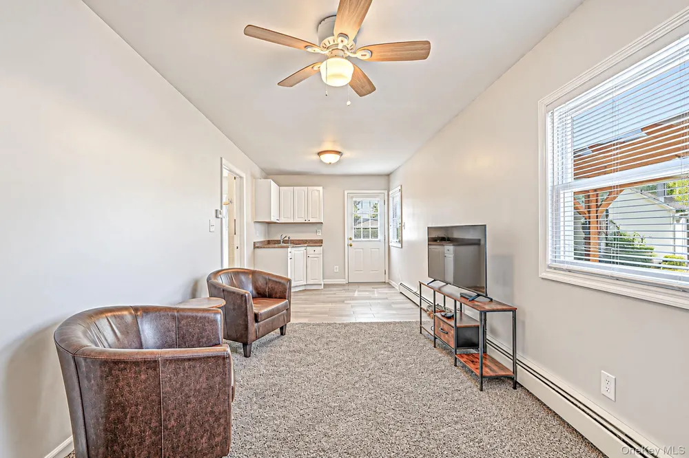 16 Salem Road Hicksville, NY 11801