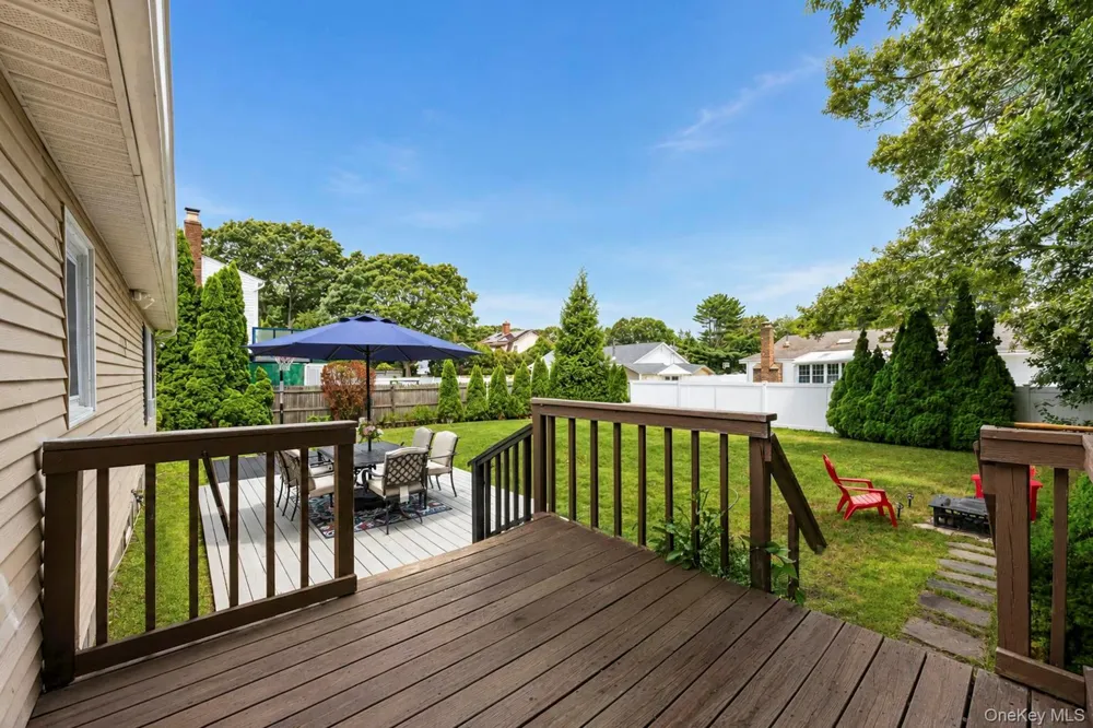 13 Adobe Drive Shirley, NY 11967