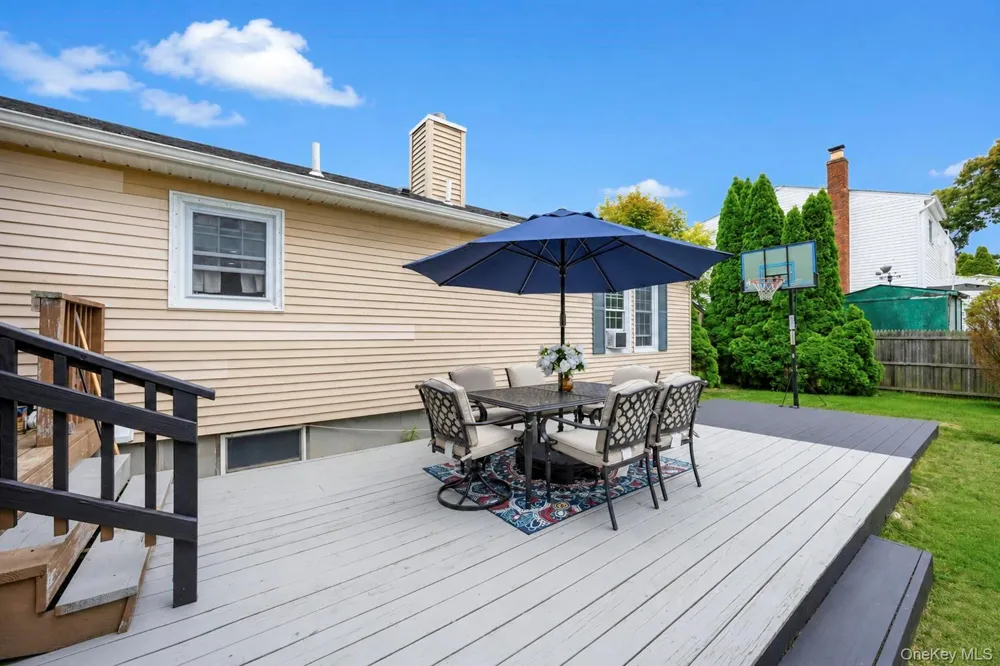 13 Adobe Drive Shirley, NY 11967