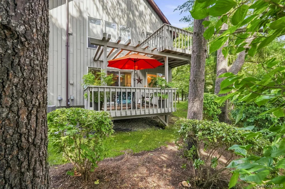 25 Villa Drive Peekskill, NY 10566