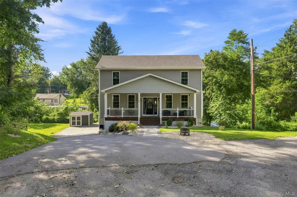 15 Rock Cut Lane Pleasant Valley, NY 12569
