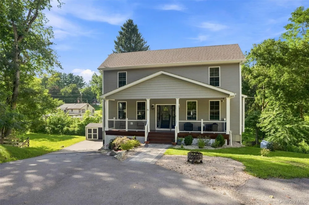 15 Rock Cut Lane Pleasant Valley, NY 12569