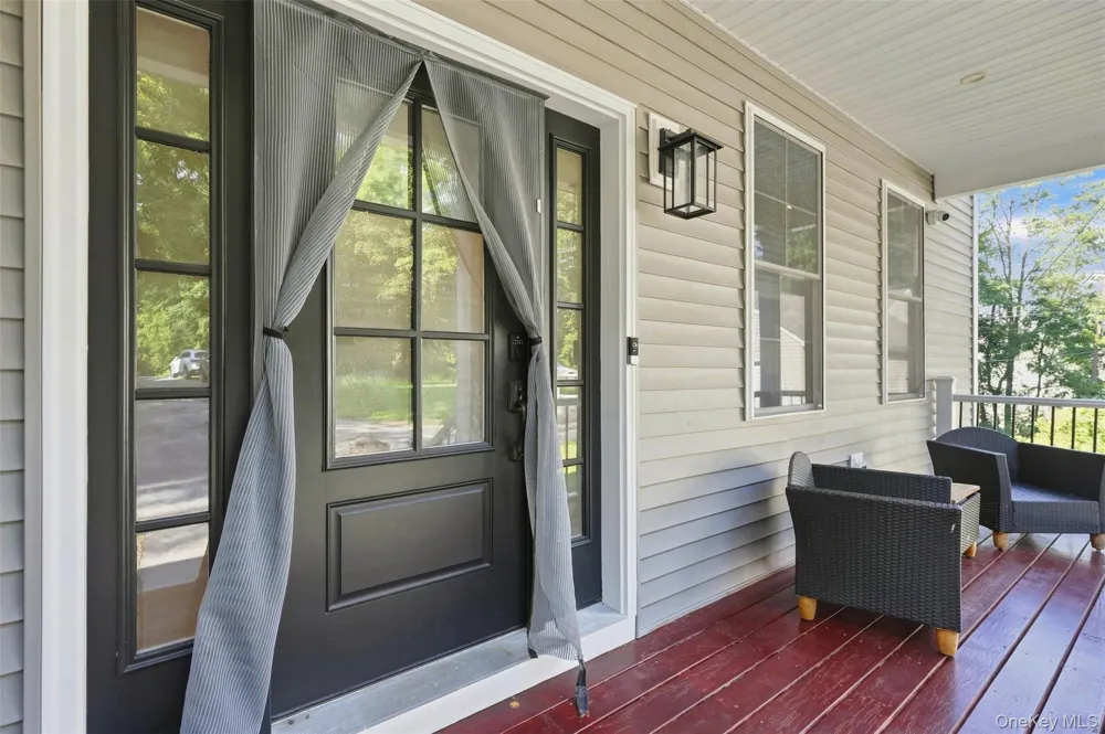 15 Rock Cut Lane Pleasant Valley, NY 12569