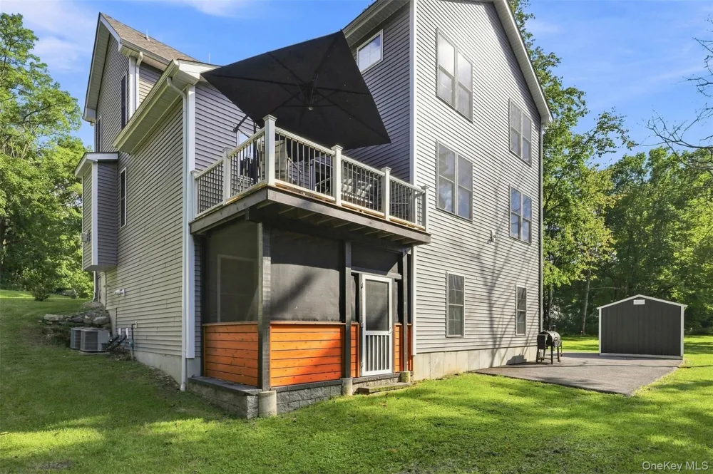 15 Rock Cut Lane Pleasant Valley, NY 12569