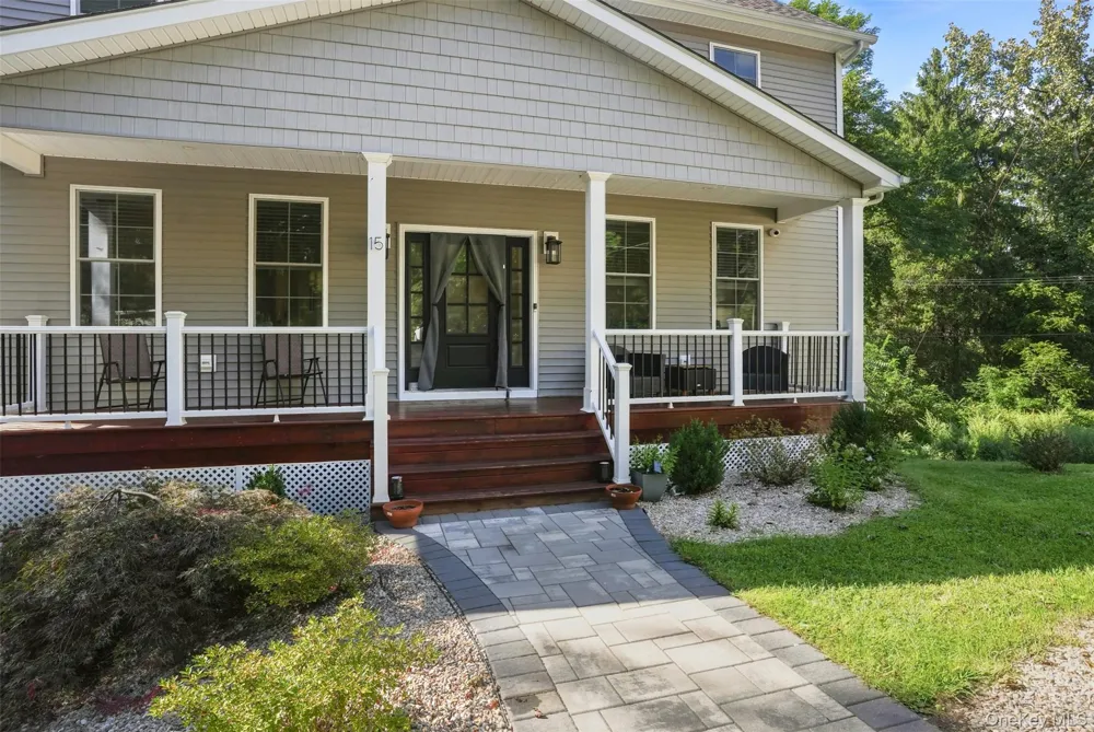 15 Rock Cut Lane Pleasant Valley, NY 12569