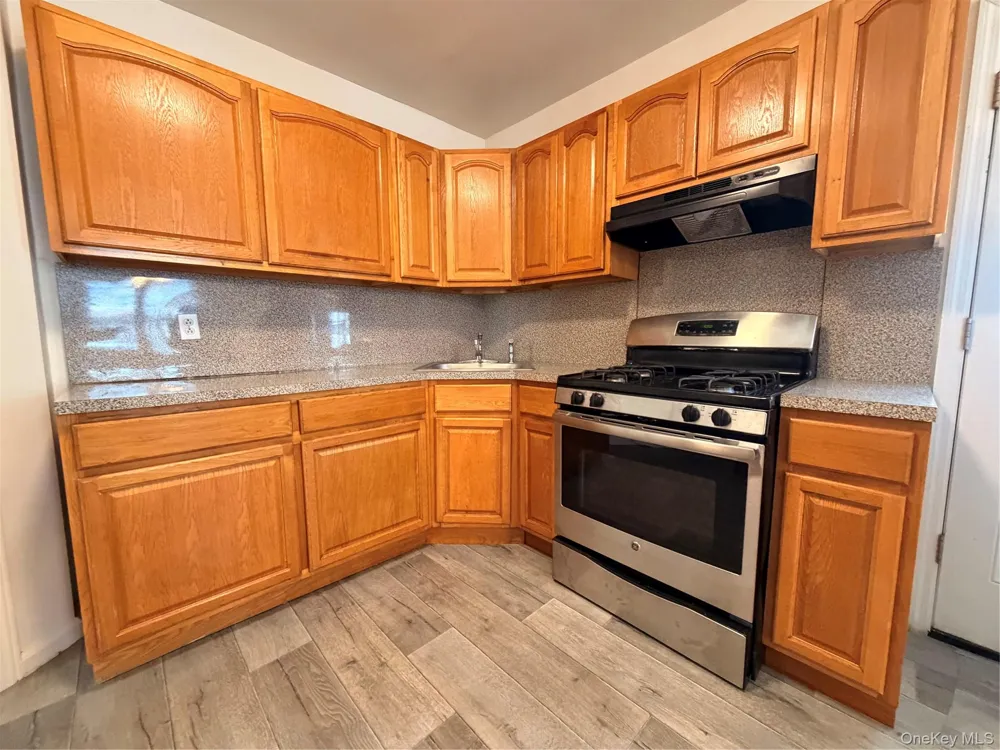 82-26 258th Street Glen Oaks, NY 11004
