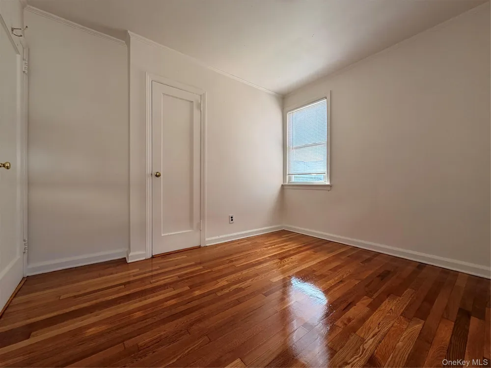 82-26 258th Street Glen Oaks, NY 11004