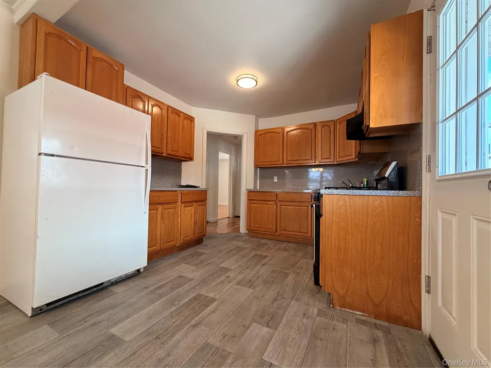 82-26 258th Street Glen Oaks, NY 11004