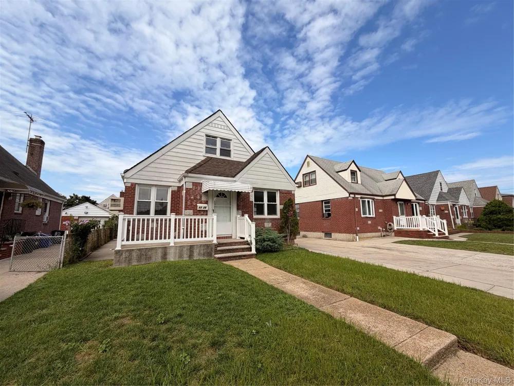 82-26 258th Street Glen Oaks, NY 11004