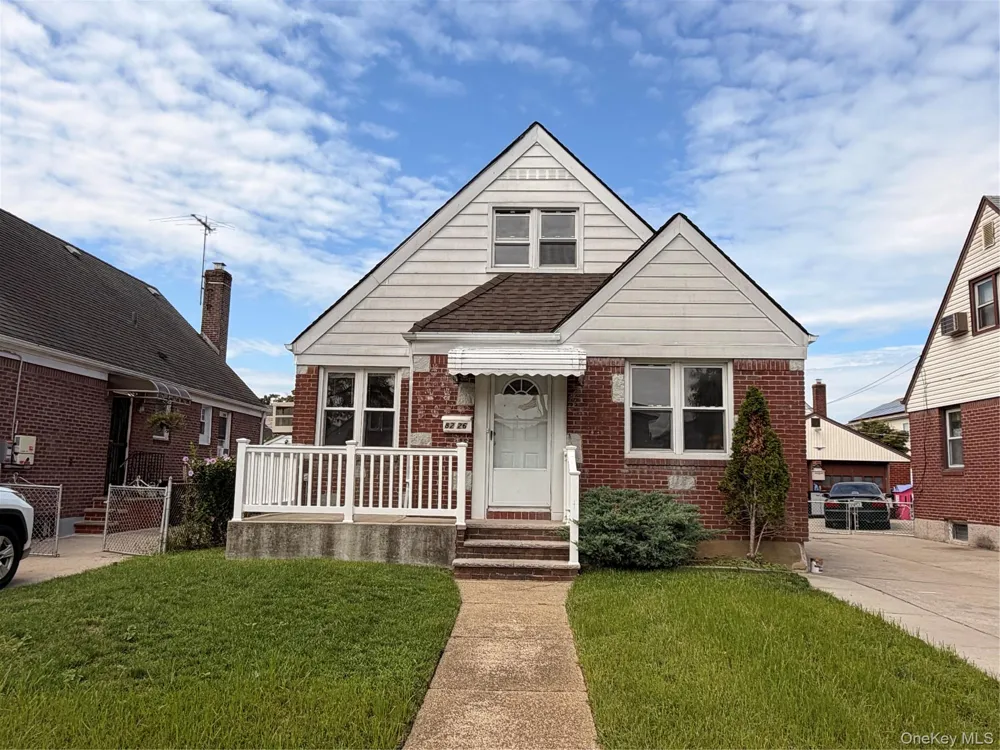 82-26 258th Street Glen Oaks, NY 11004