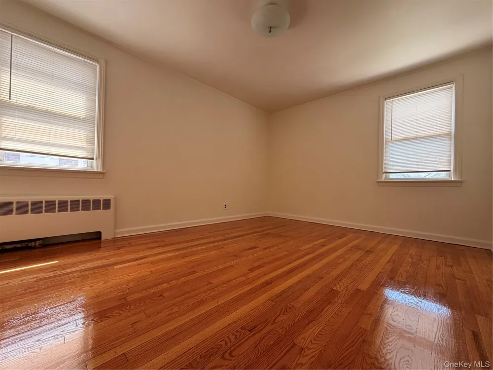 82-26 258th Street Glen Oaks, NY 11004