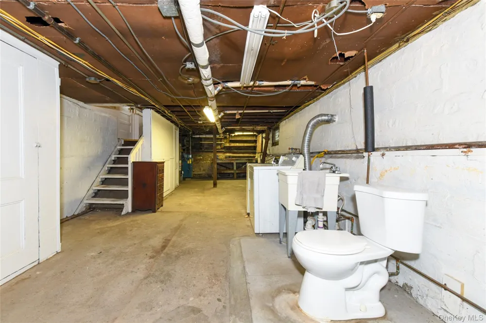 85-11 Sutter Avenue Ozone Park, NY 11417
