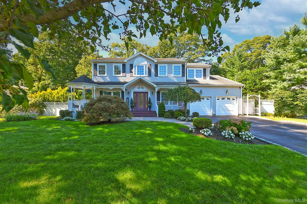7 Ona Avenue Dix Hills, NY 11746