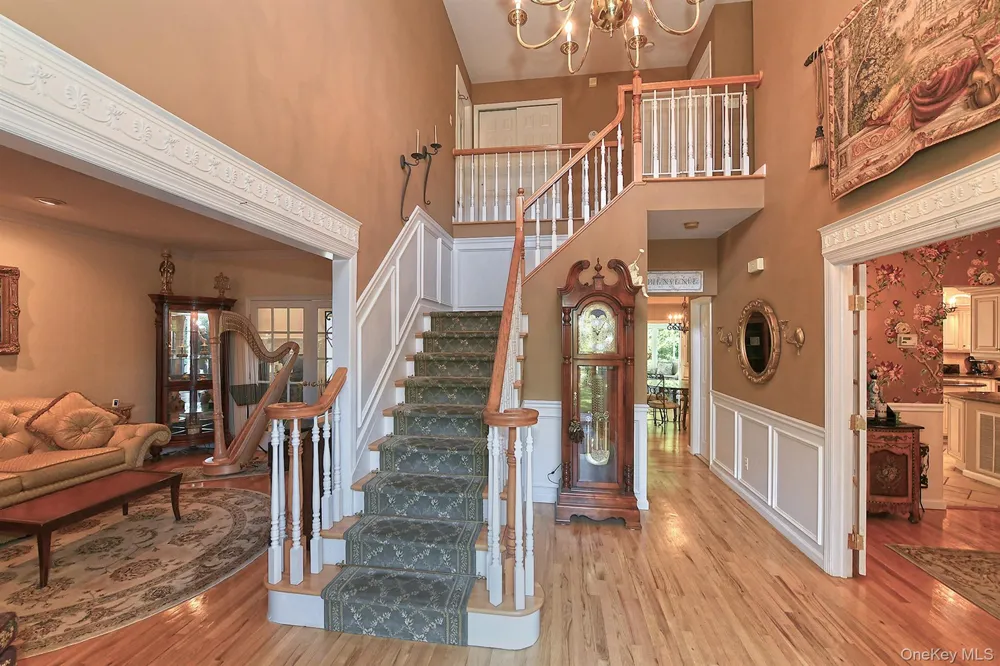 7 Ona Avenue Dix Hills, NY 11746