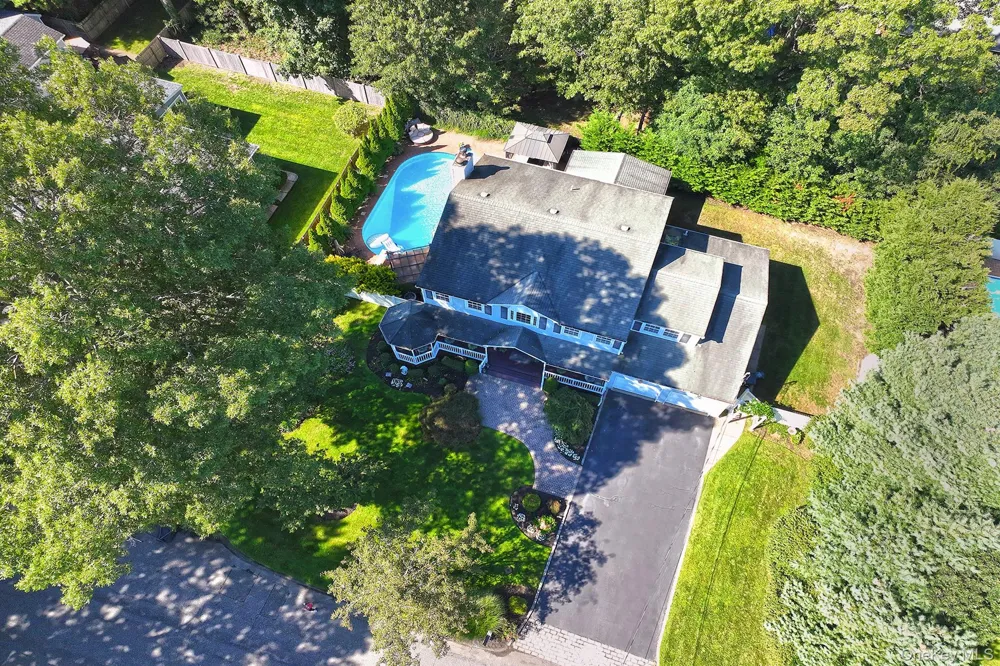 7 Ona Avenue Dix Hills, NY 11746
