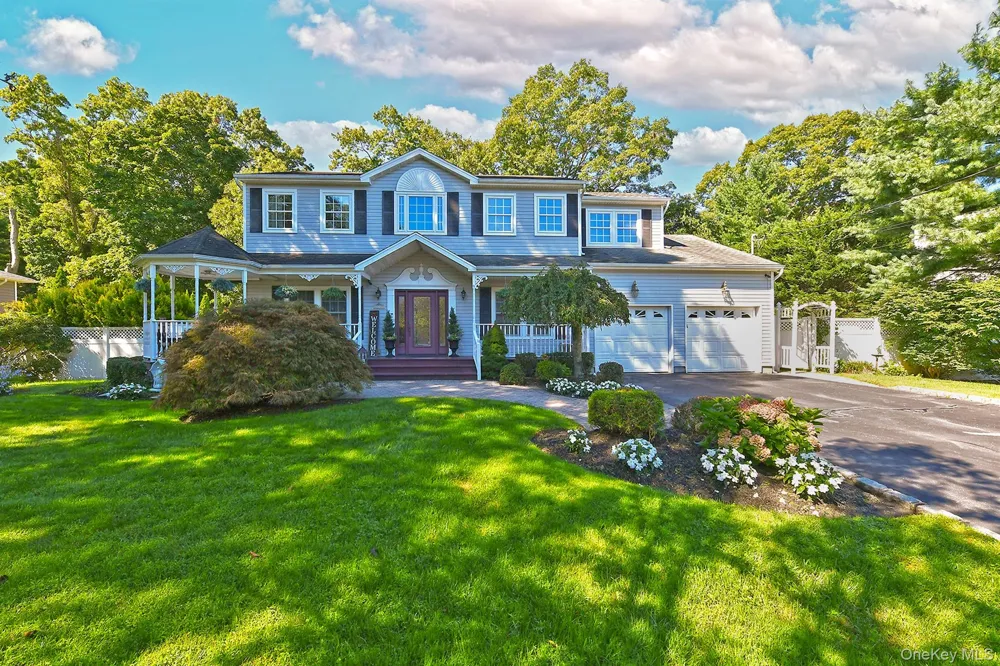 7 Ona Avenue Dix Hills, NY 11746