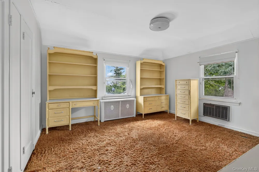 85-22 213th Street Hollis Hills, NY 11427
