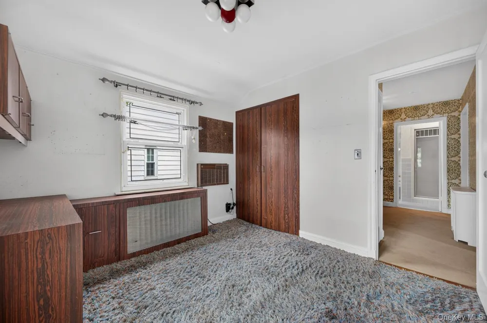 85-22 213th Street Hollis Hills, NY 11427