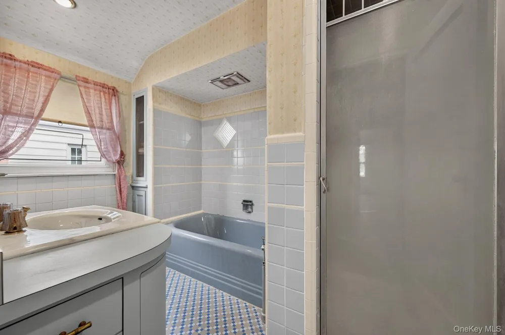 85-22 213th Street Hollis Hills, NY 11427