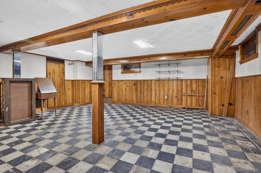 85-22 213th Street Hollis Hills, NY 11427