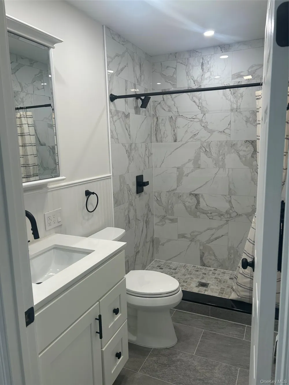 50 Willow Lane Lindenhurst, NY 11757