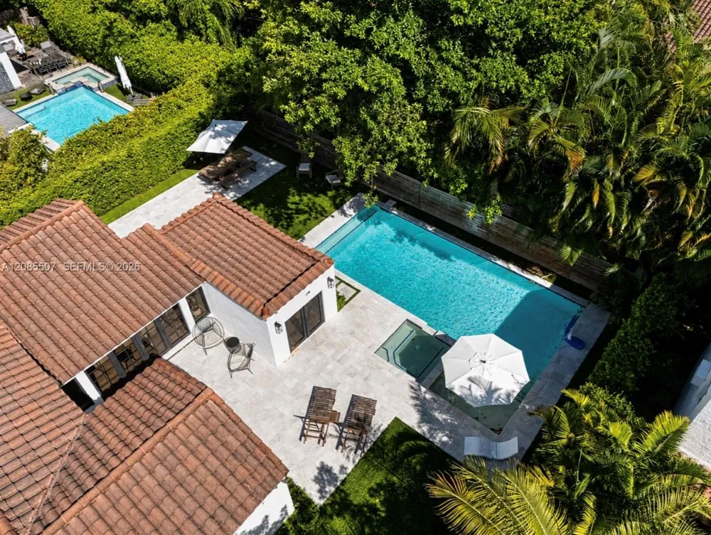 735 NE 72nd St Miami, FL 33138