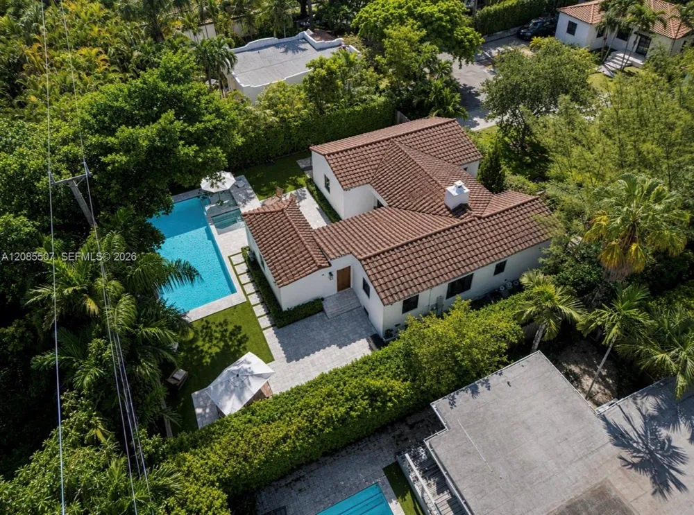 735 NE 72nd St Miami, FL 33138