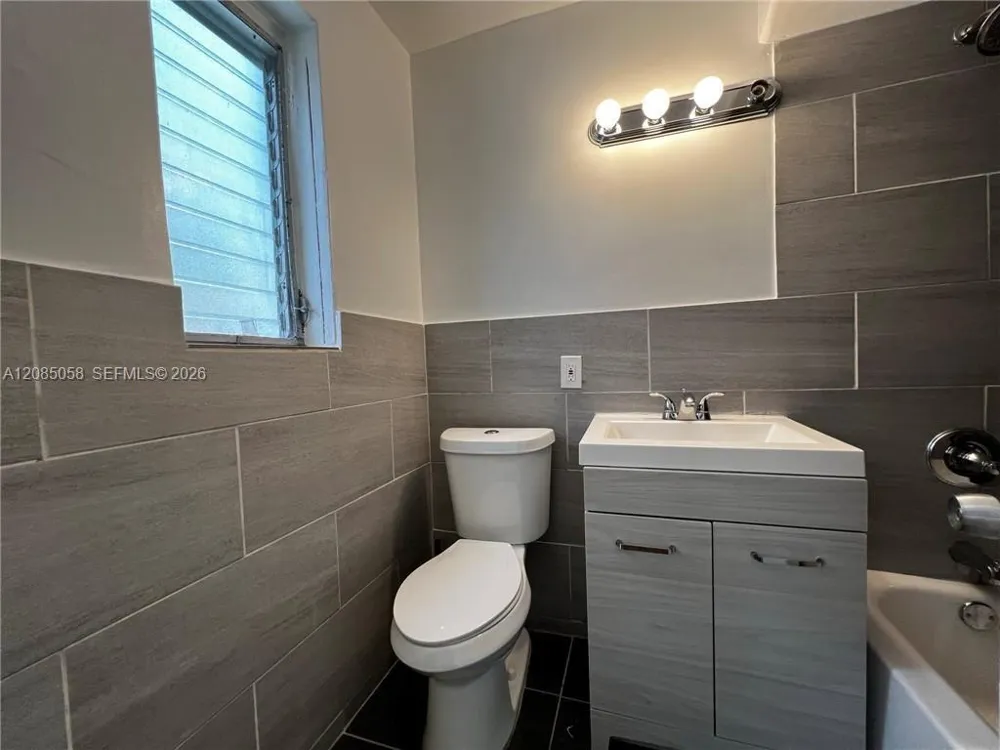 1557 Euclid Ave #6 Miami Beach, FL 33139