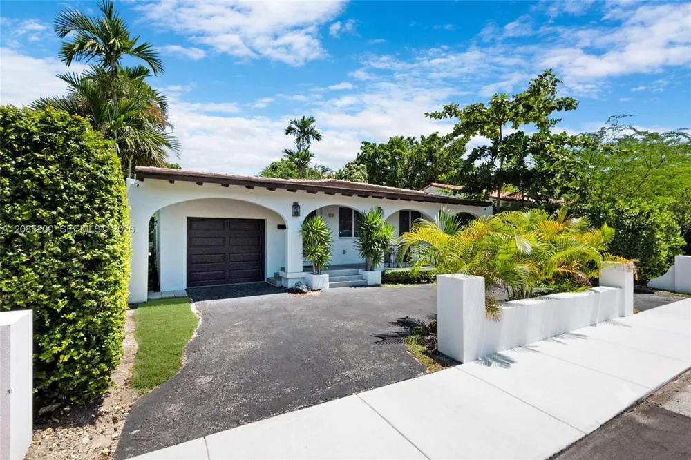 817 Tangier St Coral Gables, FL 33134