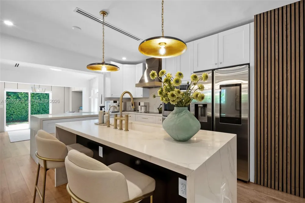 817 Tangier St Coral Gables, FL 33134