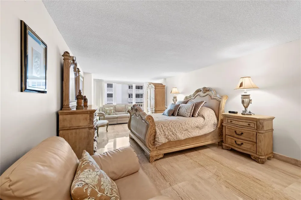 4020 Galt Ocean Drive #808 Fort Lauderdale, FL 33308