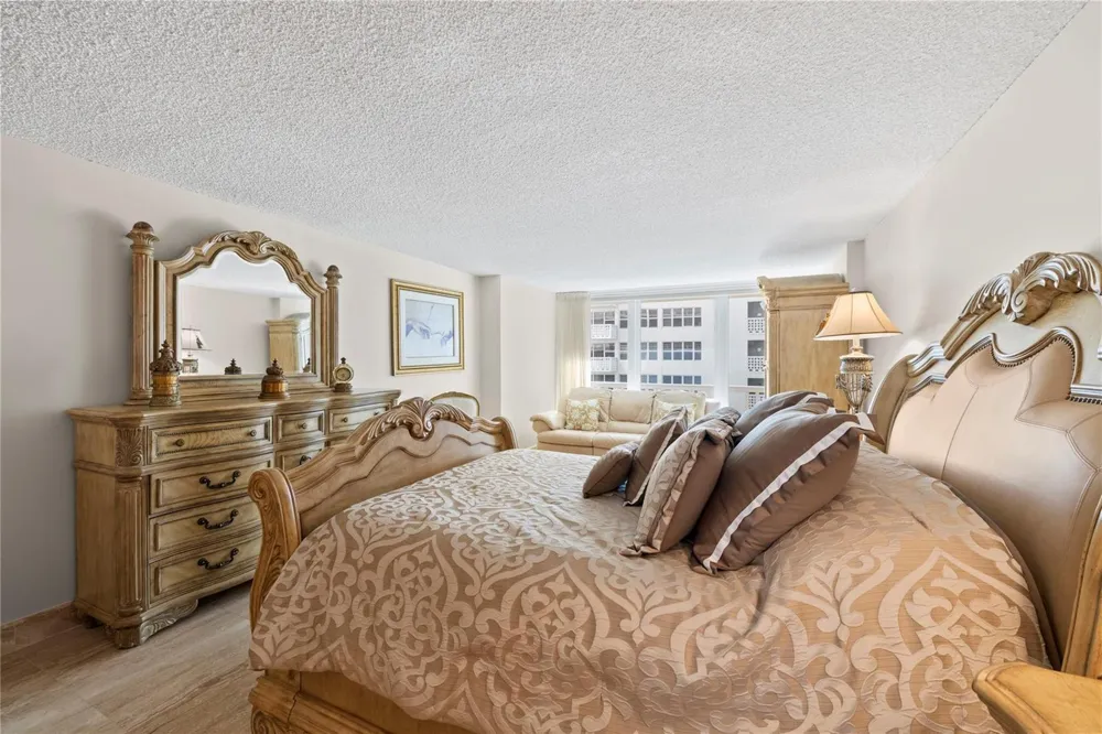 4020 Galt Ocean Drive #808 Fort Lauderdale, FL 33308