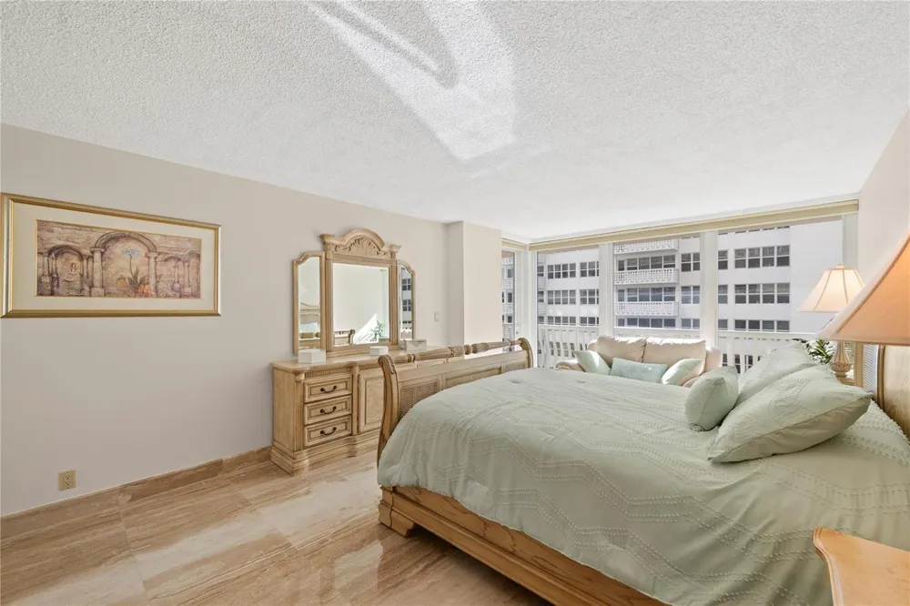 4020 Galt Ocean Drive #808 Fort Lauderdale, FL 33308