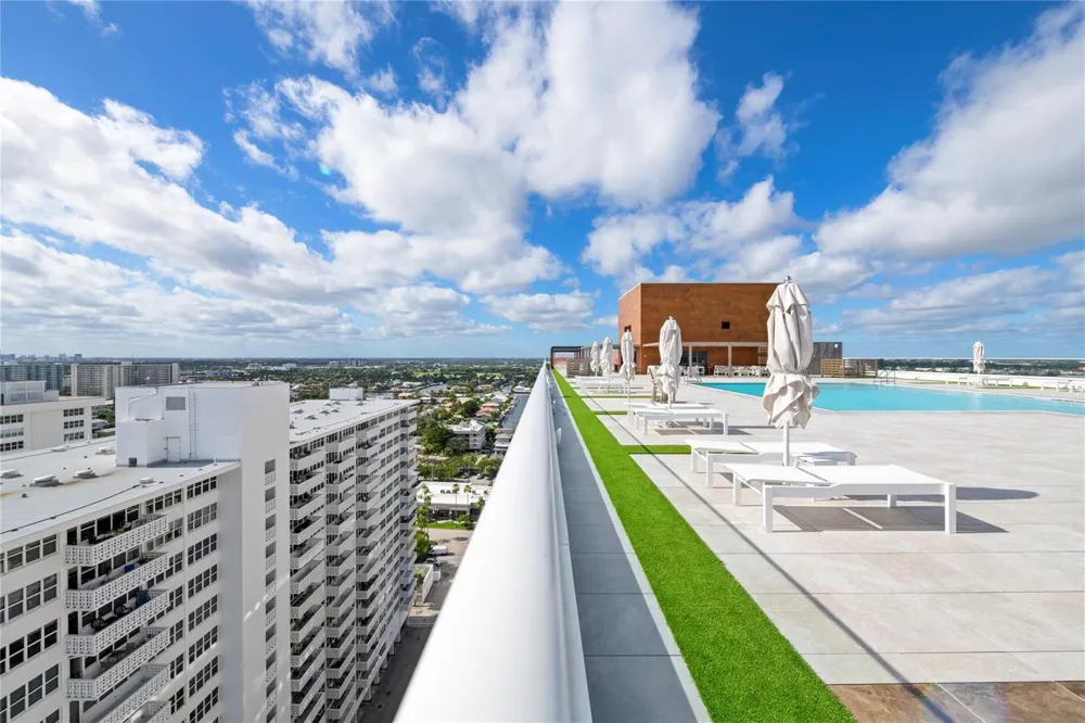 4020 Galt Ocean Drive #808 Fort Lauderdale, FL 33308