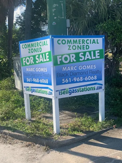 7049 Lake Worth Road