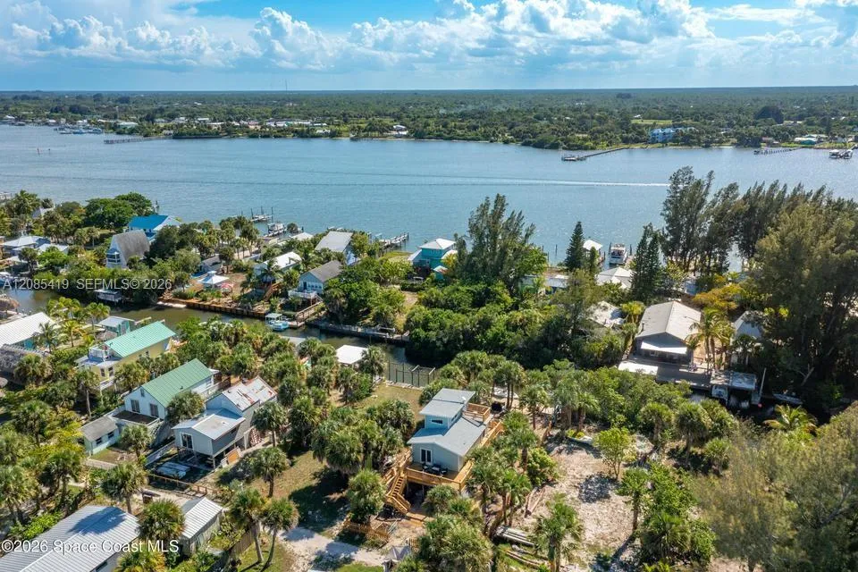 47 VIP ISLAND UNIT B Grant Valkaria, FL 32949