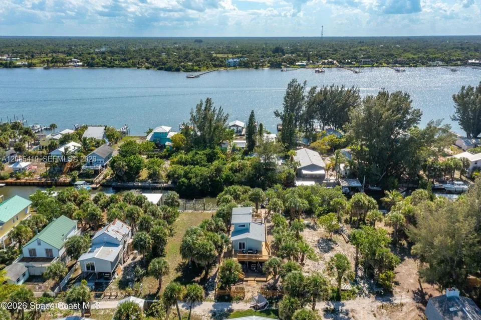 47 VIP ISLAND UNIT B Grant Valkaria, FL 32949