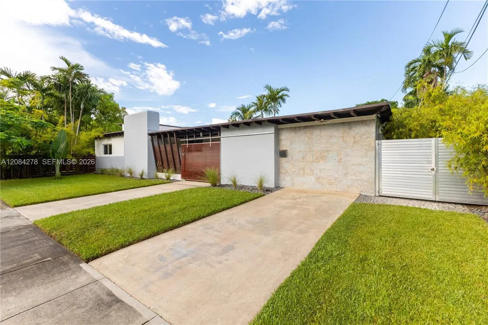 8250 NE 8th Ct #0 Miami, FL 33138