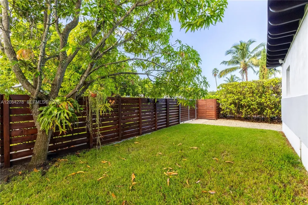 8250 NE 8th Ct #0 Miami, FL 33138