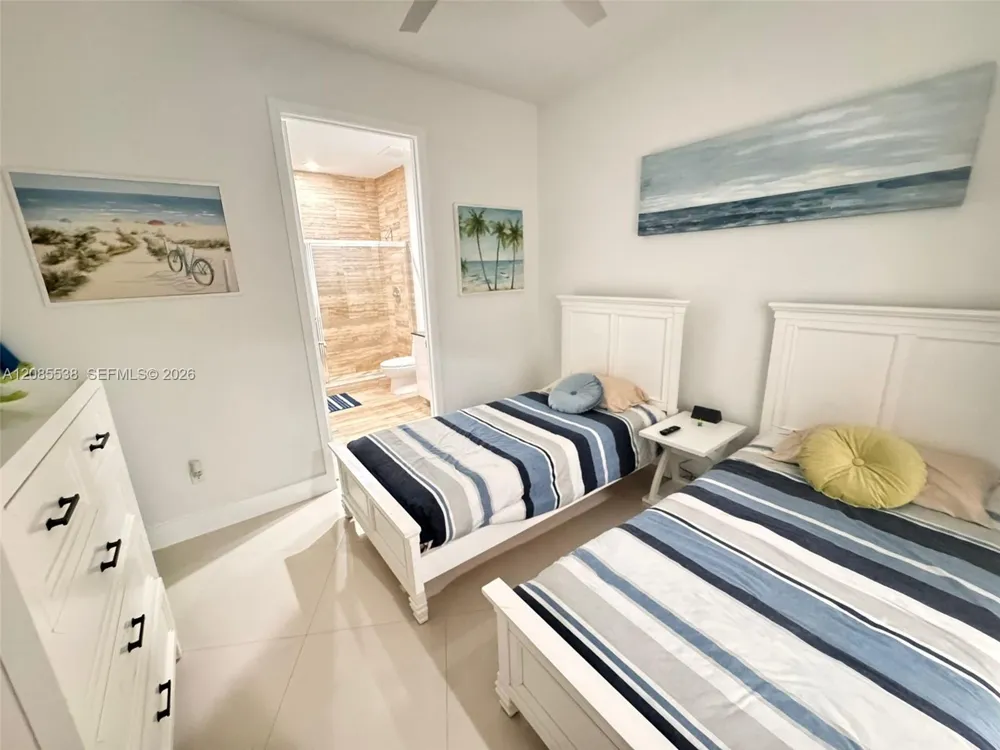 15901 Collins Ave #3403 Sunny Isles Beach, FL 33160