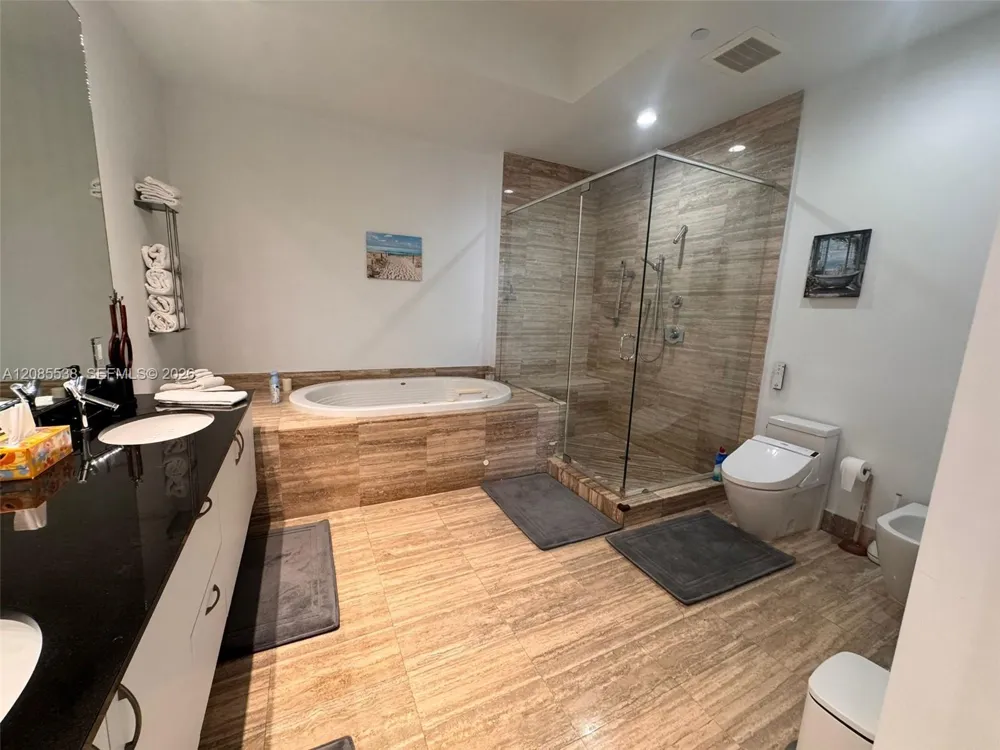15901 Collins Ave #3403 Sunny Isles Beach, FL 33160