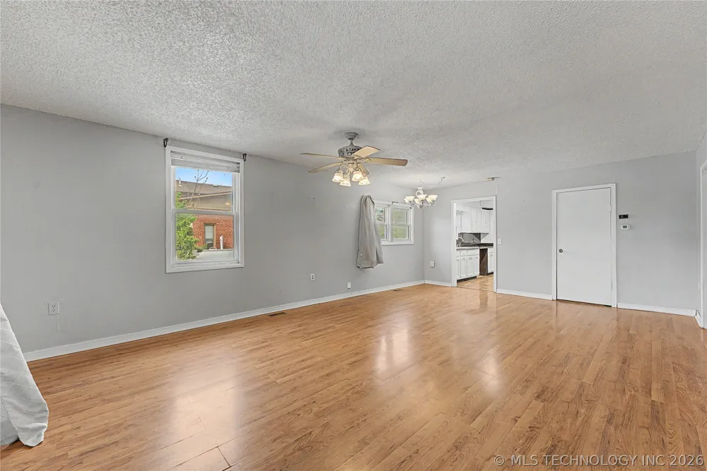 407 Main Street Sand Springs, OK 74063